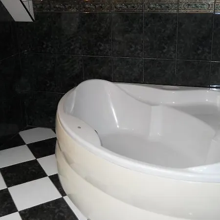 Rezydencja Parkowa *