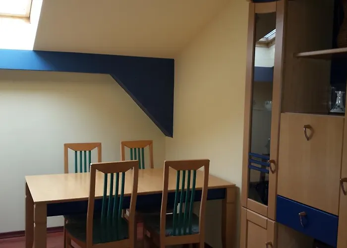 Rezydencja Parkowa Guest house *