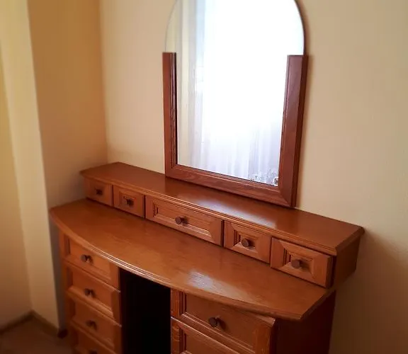 Rezydencja Parkowa Guest house *